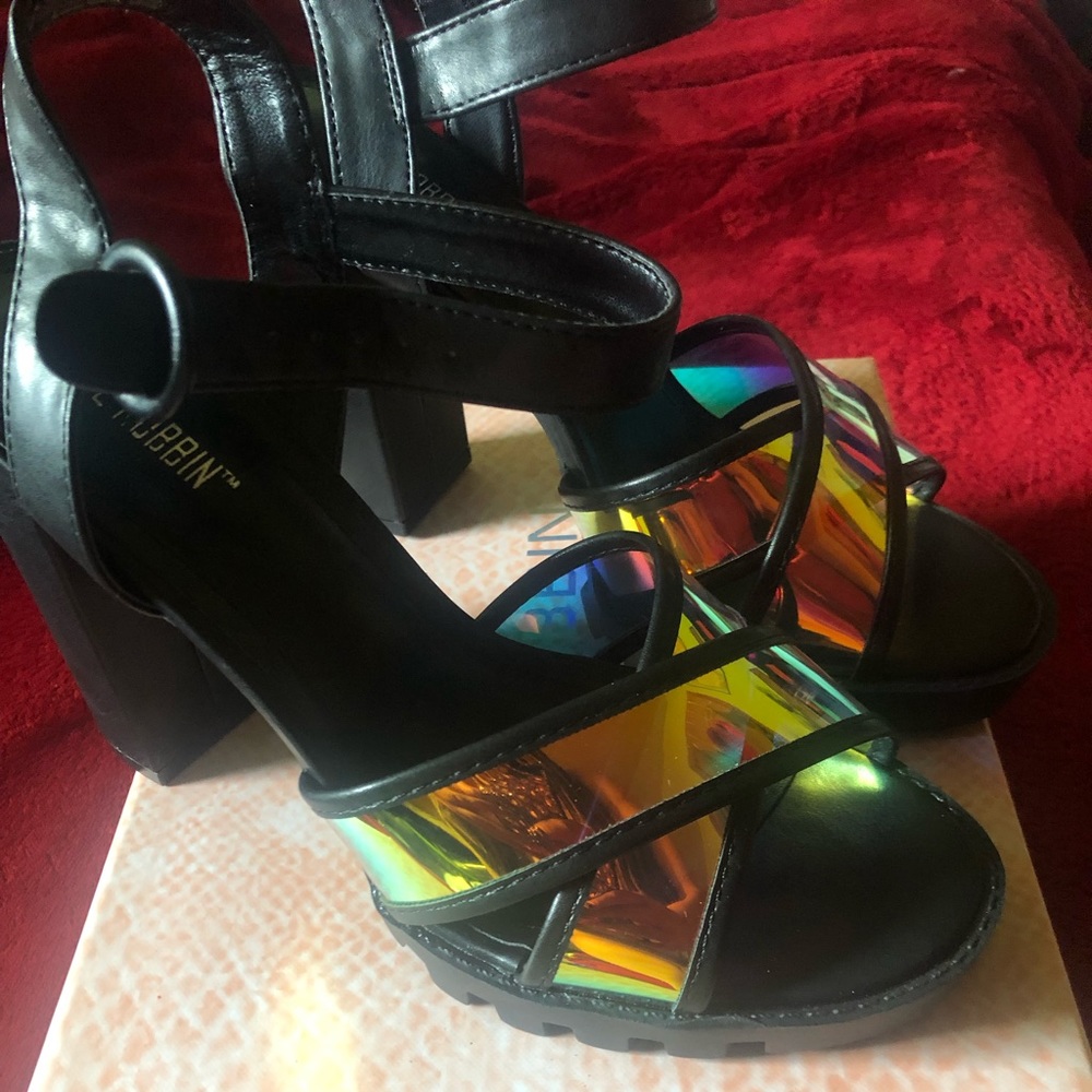 Black Heels - Picture 2 of 7